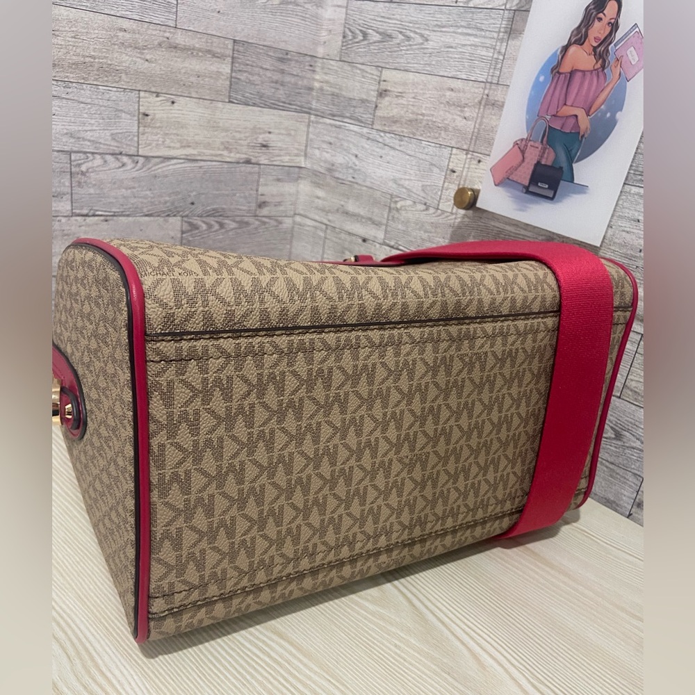 Michael Kors Carmine Pink MD Duffle Bag - Picture 6 of 10